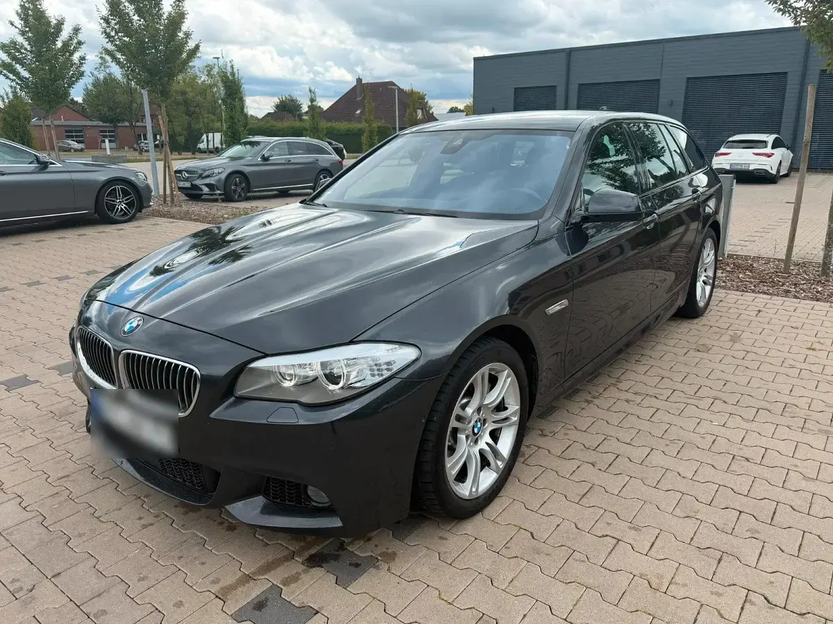 Gebraucht BMW 530 258 PS (189 kW) 2012 Grau Kombi