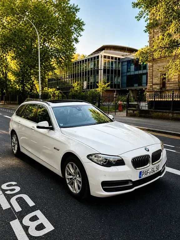 Gebraucht BMW 520 190 PS (139 kW) 2016 Weiß Kombi