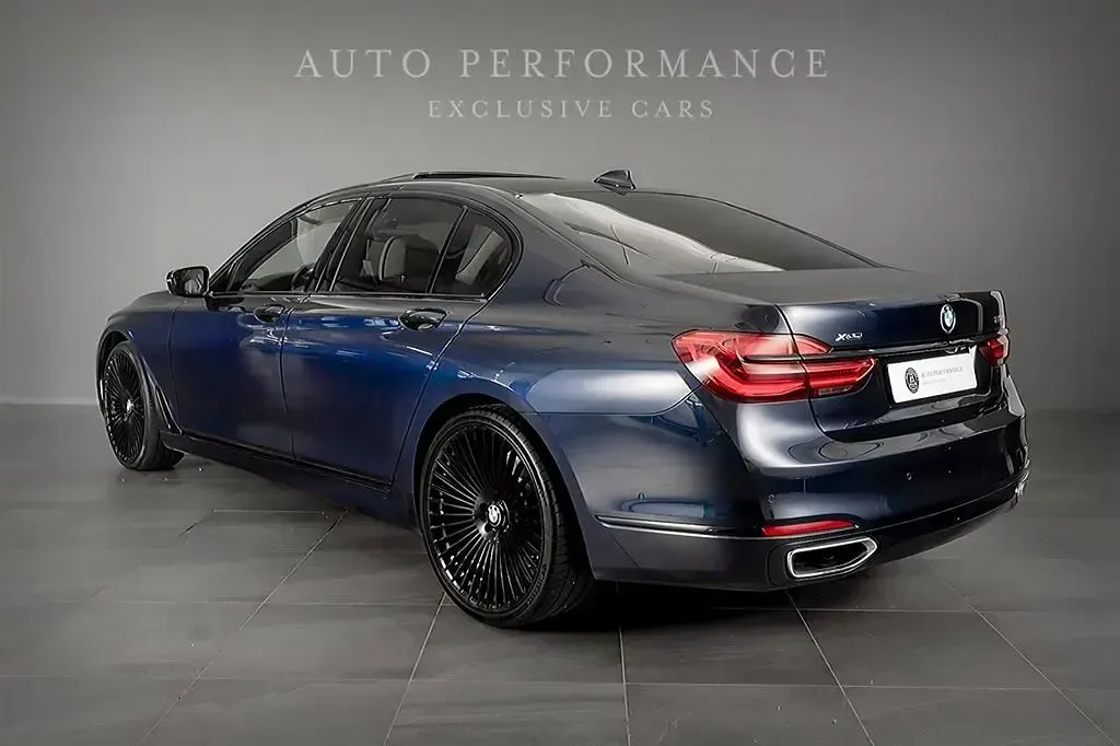 Gebraucht BMW 750 449 PS (330 kW) 2017 Blau Limousine