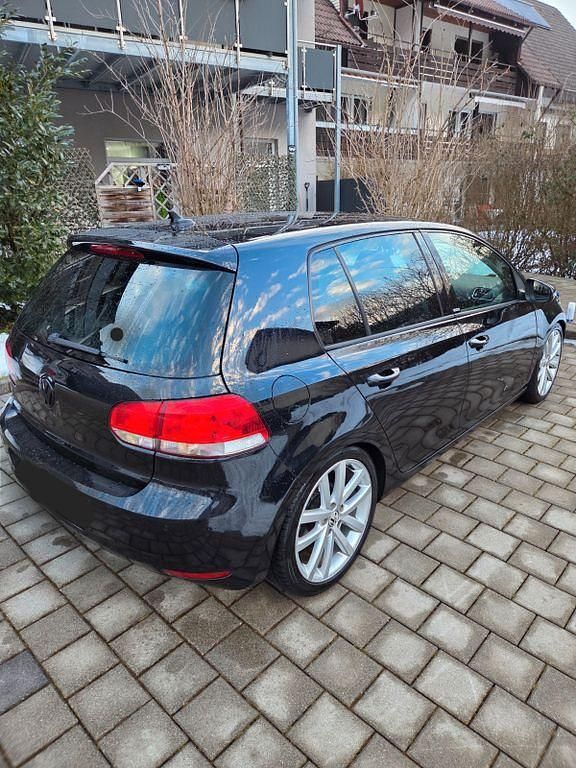 Gebraucht VW Golf VII Style 140 PS (102 kW) 2012 Schwarz Limousine