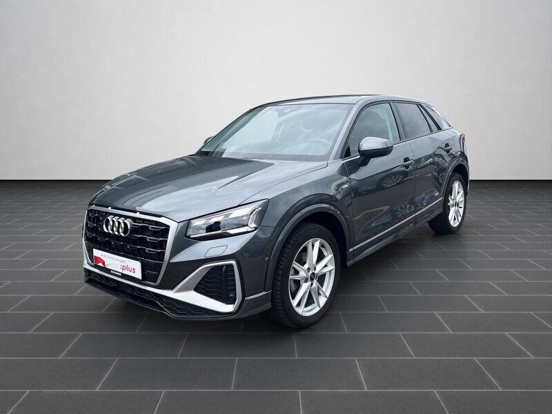 Daytonagrau perleffekt (metallic) Gebraucht 2023 Audi Q2 Ambiente SUV | 29.990 € (Fairer Preis) - Bild 1/4