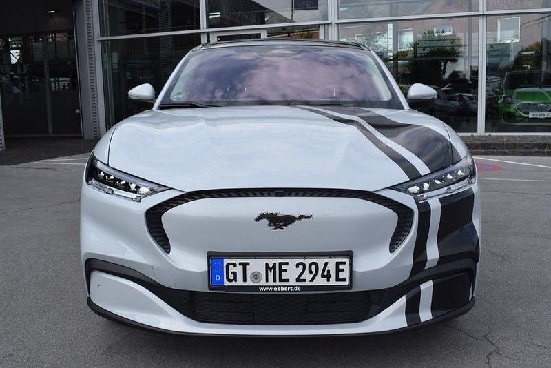 Gebraucht Ford Mustang Mach-E Extended Range 216 kW (294 PS) 2022 Space white metallic SUV