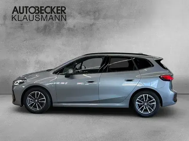 Gebraucht BMW 223 Active Tourer M Sport 204 PS (150 kW) 2025 Grau Van / Kleinbus