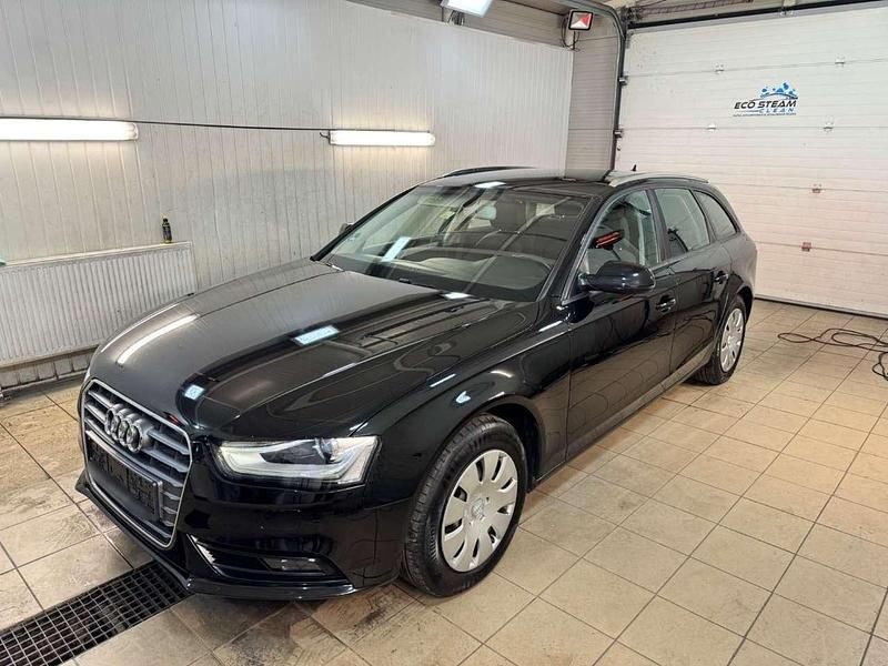 Gebraucht Audi A4 Ambition 120 PS (88 kW) 2015 Schwarz Kombi