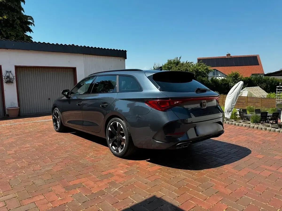 Gebraucht Cupra Leon 190 PS (139 kW) 2023 Grau Kombi