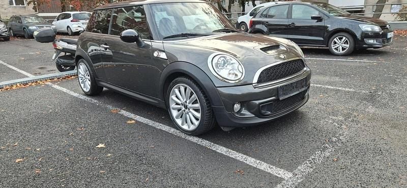 Grau Gebraucht 2011 Mini Cooper S Coupé Coupé | 8.200 € (Fairer Preis) - Bild 1/4
