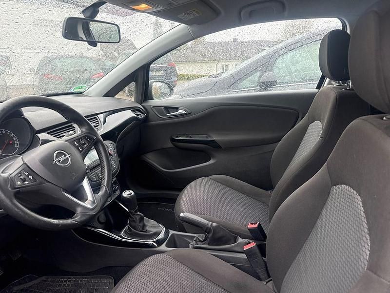 Używany Opel Corsa Active 90 KM (66 kW) 2017 Czarny Hatchback