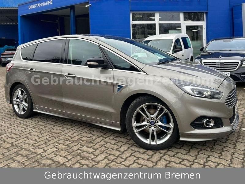 Gebraucht Ford S-MAX ST-Line 209 PS (153 kW) 2017 Braun Van / Kleinbus