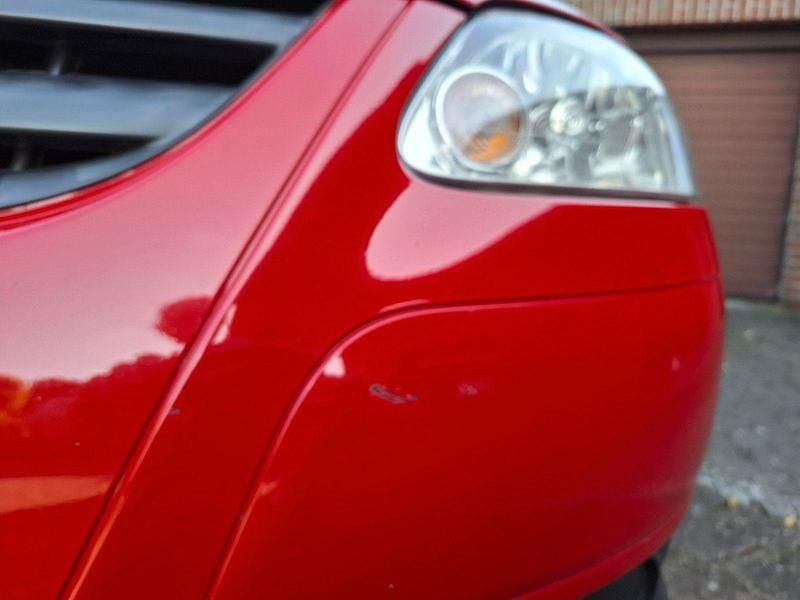 Gebraucht VW Fox Refresh 54 PS (39 kW) 2009 Rot Kleinwagen