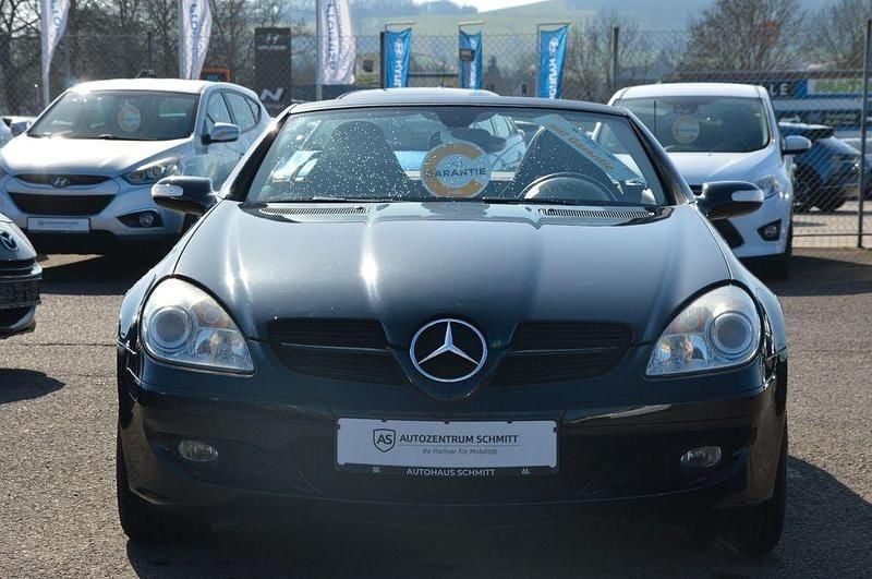 Gebraucht Mercedes SLK200 163 PS (119 kW) 2006 Schwarz Cabrio