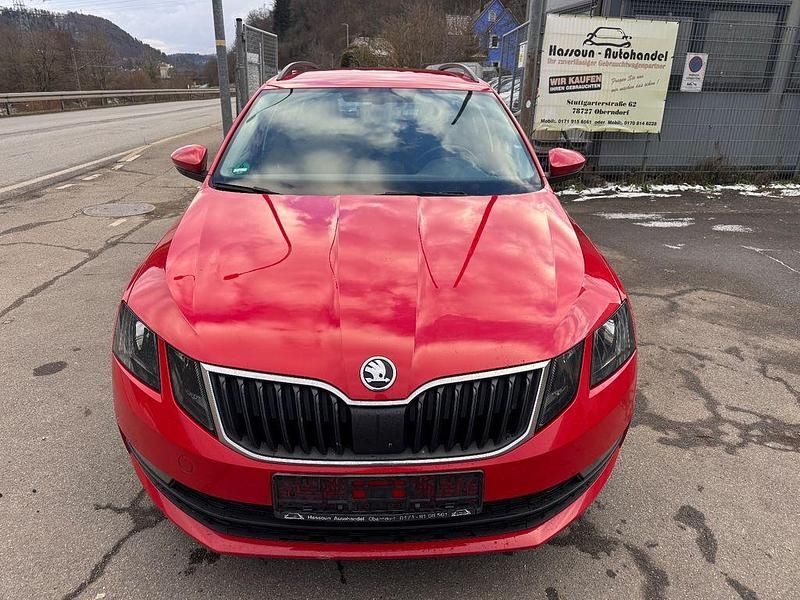 Gebraucht Skoda Octavia Ambition 116 PS (85 kW) 2019 Rot Kombi