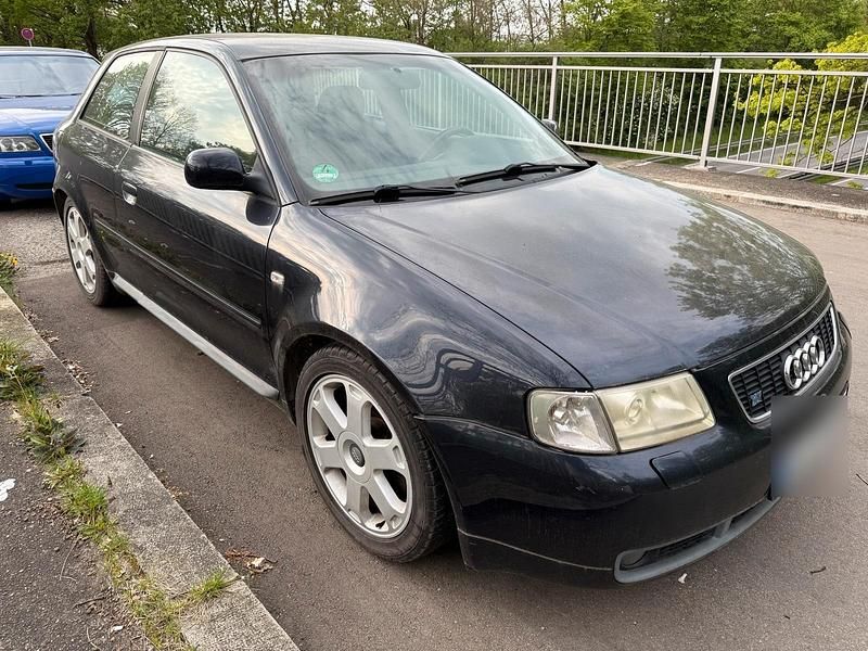 Second-hand Audi S3 209 CP (153 kW) 2000 Albastru Hatchback