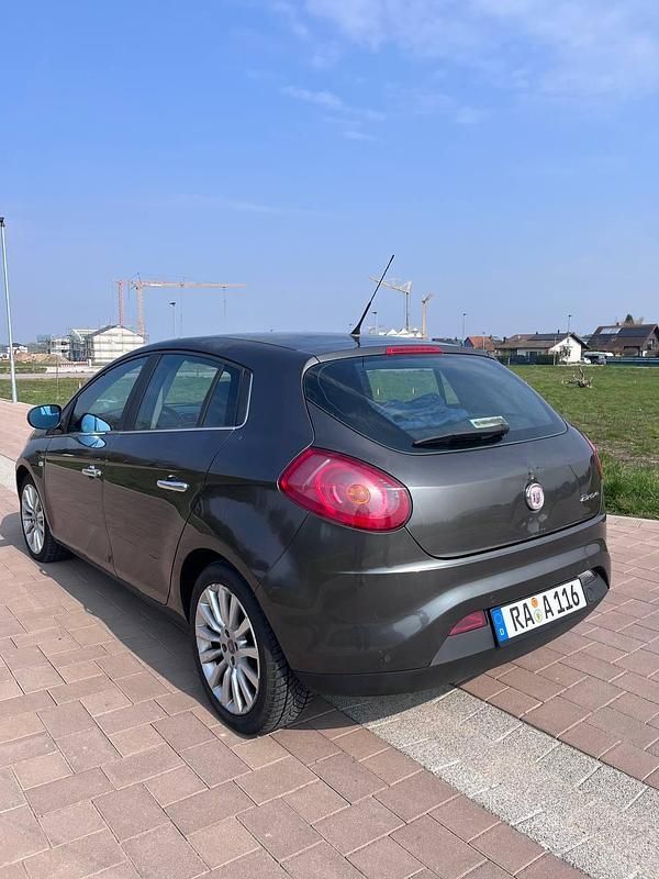 Gebraucht Fiat Bravo Dynamic 120 PS (88 kW) 2007 Grau Kleinwagen