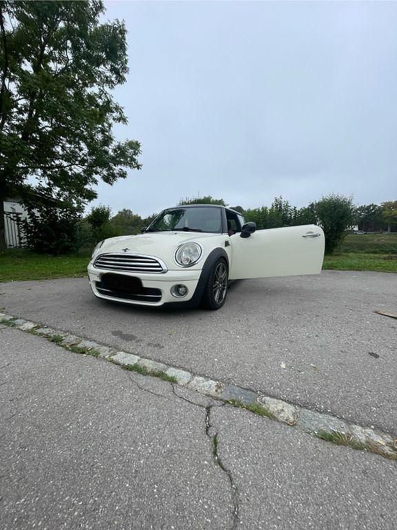 Weiß Gebraucht 2008 Mini Cooper D Kleinwagen | 1.950 € (Superpreis) - Bild 1/3