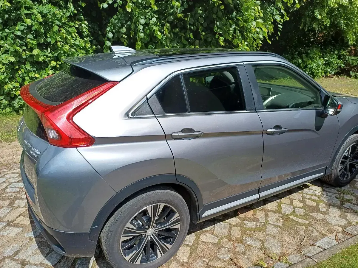 Gebraucht Mitsubishi Eclipse Cross 163 PS (119 kW) 2020 Grau SUV