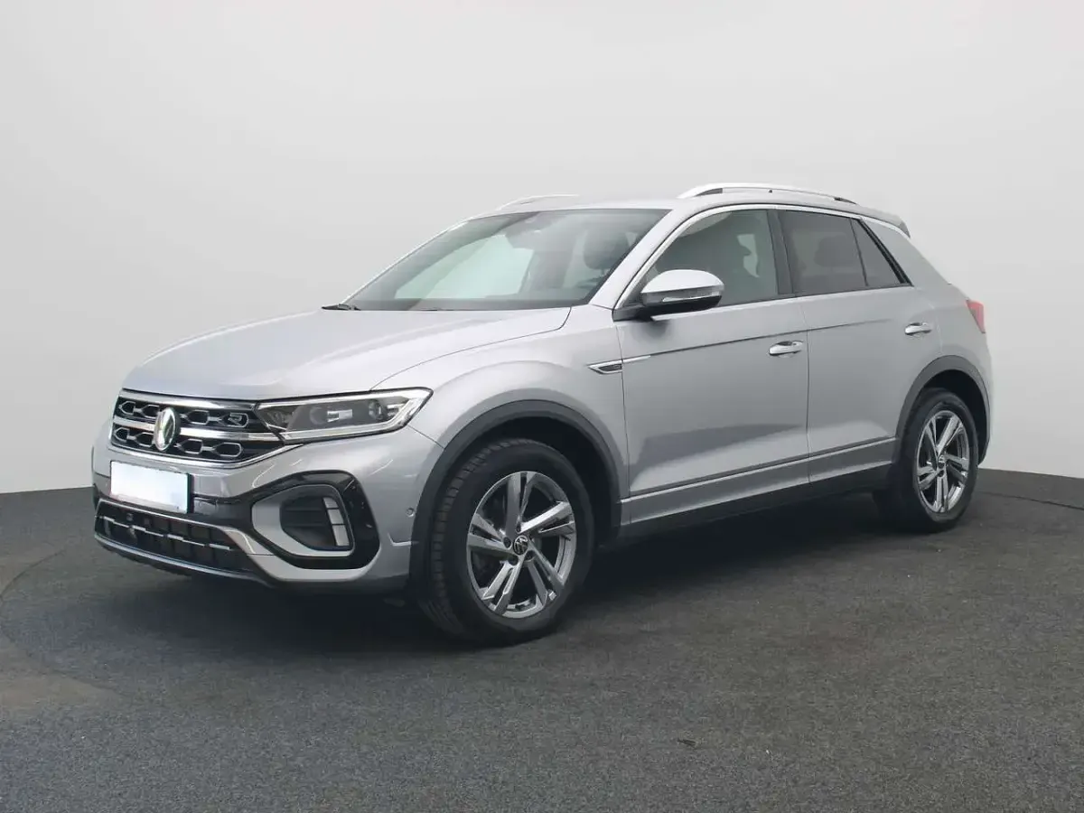 Gebraucht VW T-Roc R-line 150 PS (110 kW) 2023 Pyritsilber metallic SUV