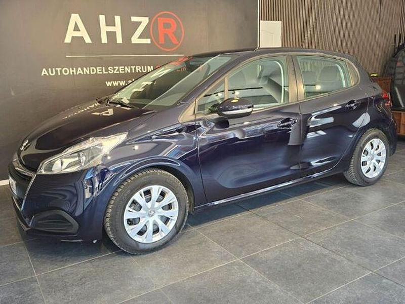 Gebraucht Peugeot 208 Active 125 PS (91 kW) 2017 Schwarz Kleinwagen