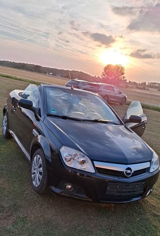 Schwarz Gebraucht 2009 Opel Tigra Edition Cabrio | 2.499 € (Fairer Preis) - Bild 1/4