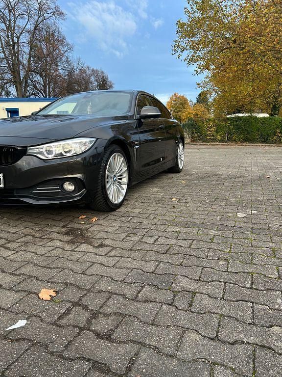 Schwarz Gebraucht 2015 BMW 420 Sport Line Coupé | 14.999 € (Fairer Preis) - Bild 1/4