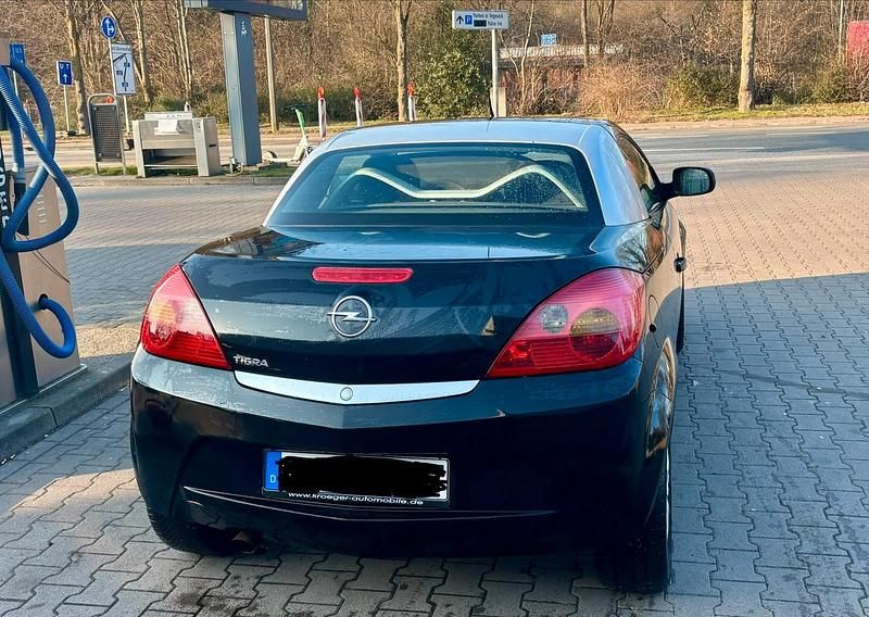 Gebraucht Opel Tigra 90 PS (66 kW) 2007 Schwarz Cabrio