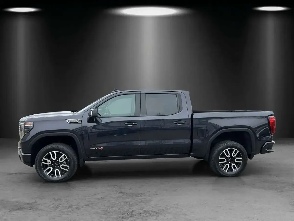 Gebraucht GMC Sierra 420 PS (308 kW) 2026 Titanium grey rush Pickup