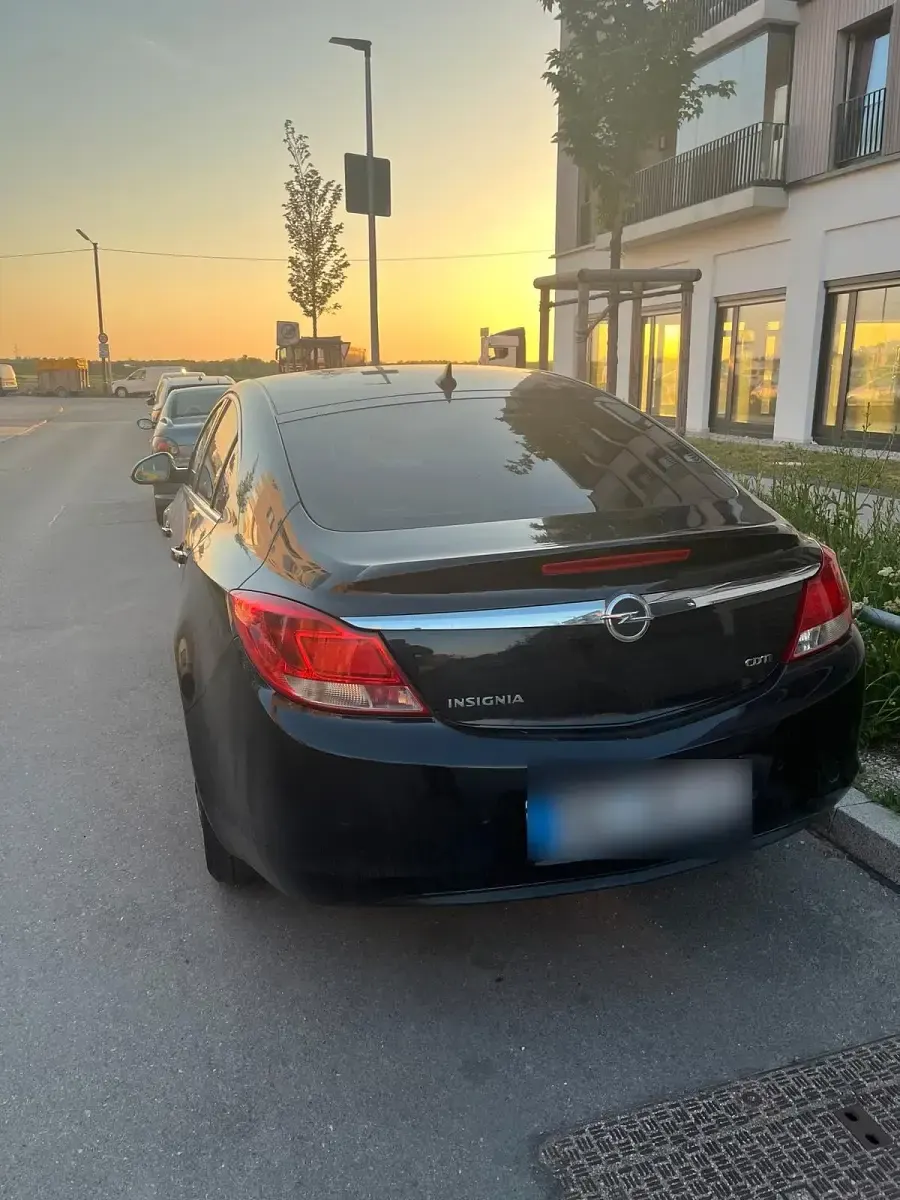 Gebraucht Opel Insignia 135 PS (99 kW) 2009 Limousine