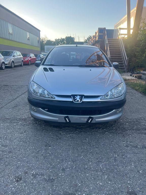 Silber Gebraucht 2003 Peugeot 206 Filou Limousine | 1.250 € (Fairer Preis) - Bild 1/4
