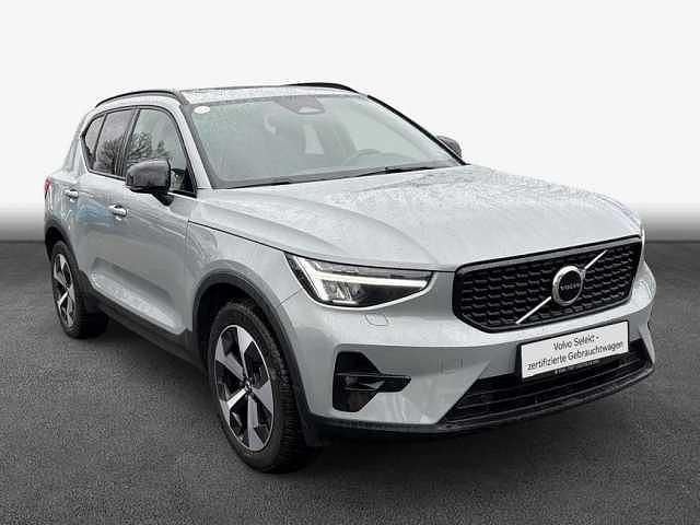 Gebraucht Volvo XC40 145 PS (106 kW) 2023 SUV