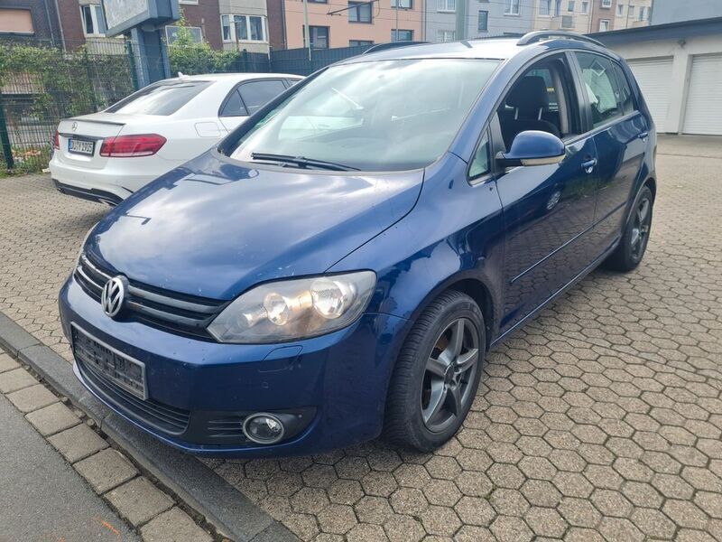 Blau Gebraucht 2010 VW Golf Plus Cross Trendline Van / Kleinbus | 2.350 € - Bild 1/4