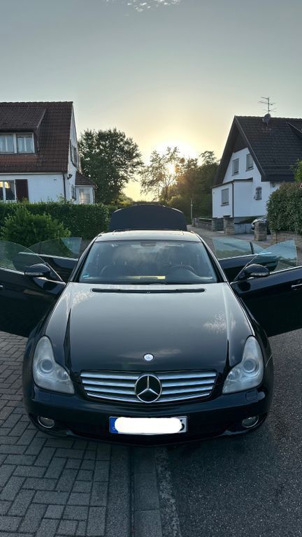 Schwarz Gebraucht 2006 Mercedes CLS350 Limousine | 8.000 € (Fairer Preis) - Bild 1/4