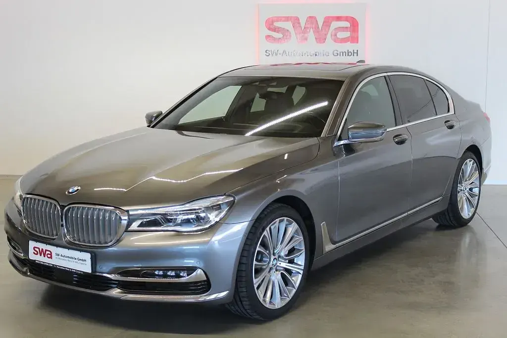 Usata BMW 730 265 CV (194 kW) 2017 Grigio Berlina