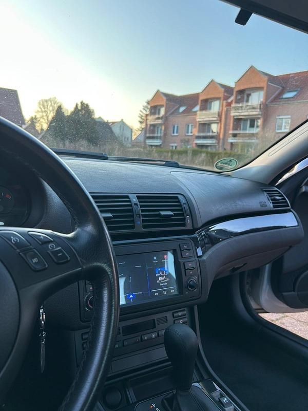 Gebraucht BMW 320 150 PS (110 kW) 1999 Silber Coupé