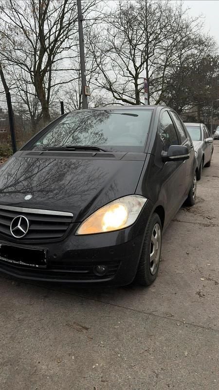 Schwarz Gebraucht 2010 Mercedes A160 Kleinwagen | 5.000 € (Fairer Preis) - Bild 1/4