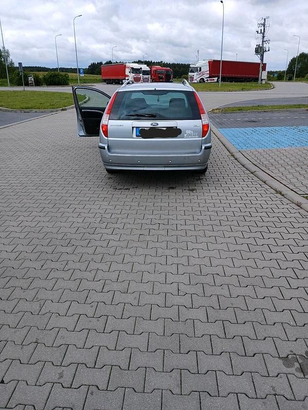 Gebraucht Ford Mondeo 131 PS (96 kW) 2007 Silber Kombi