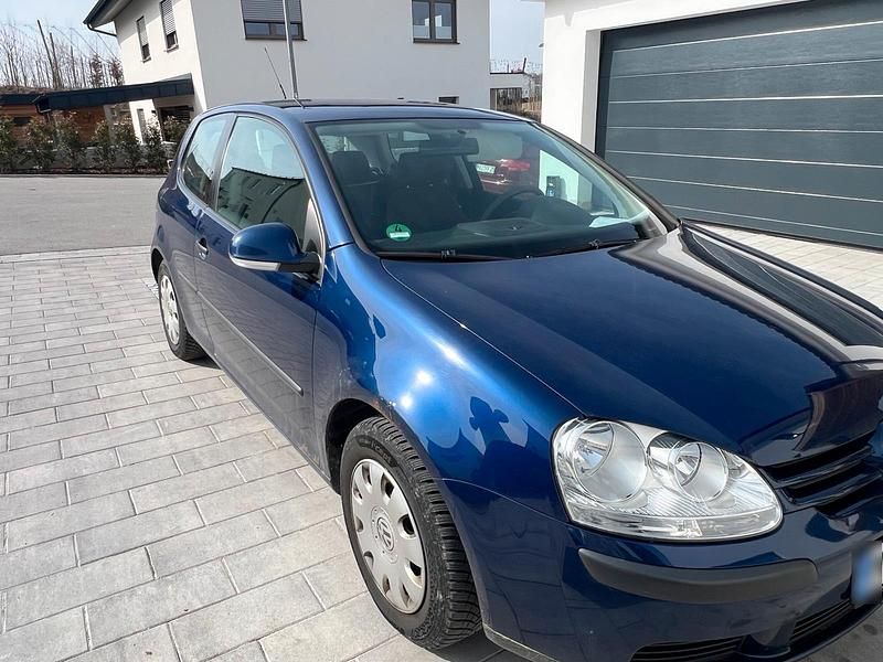 Gebraucht VW Golf IV 75 PS (55 kW) 2005 Blau Limousine