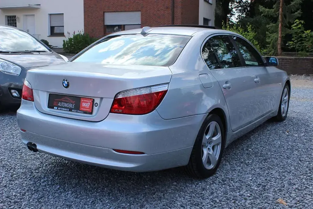 Gebraucht BMW 530 272 PS (200 kW) 2008 Grau Limousine