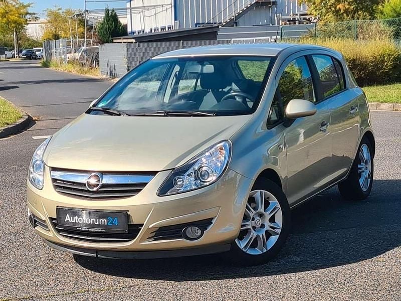 Gelb Gebraucht 2009 Opel Corsa Color Edition Kleinwagen | 3.999 € (Fairer Preis) - Bild 1/4