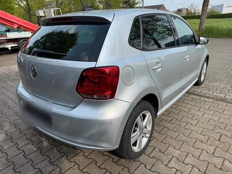 Gebraucht VW Polo Match 90 PS (66 kW) 2012 Silber Kleinwagen