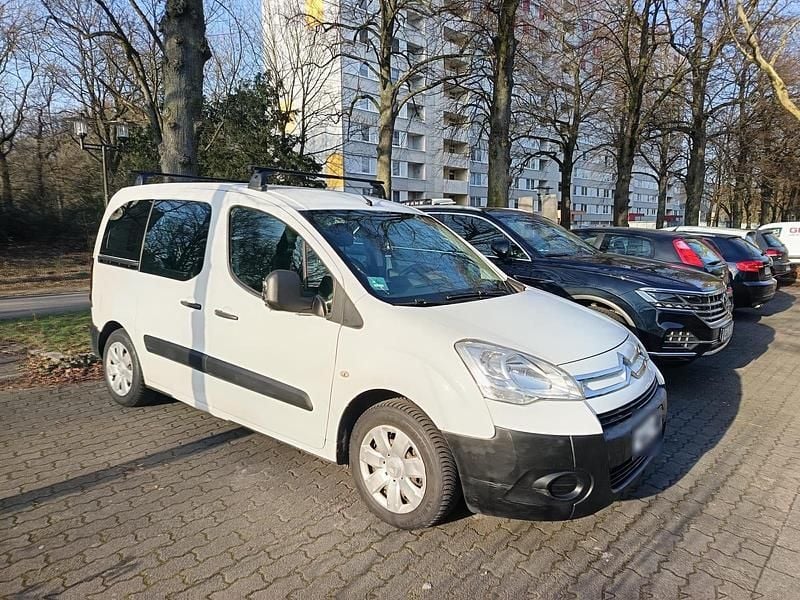 Gebraucht Citroën Berlingo 90 PS (66 kW) 2009 Weiß Van / Kleinbus