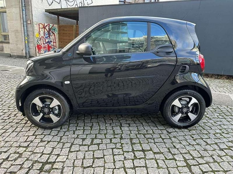 Gebraucht Smart ForTwo Electric Drive 60 kW (82 PS) 2023 Tridion sicherheitszelle in bl Coupé