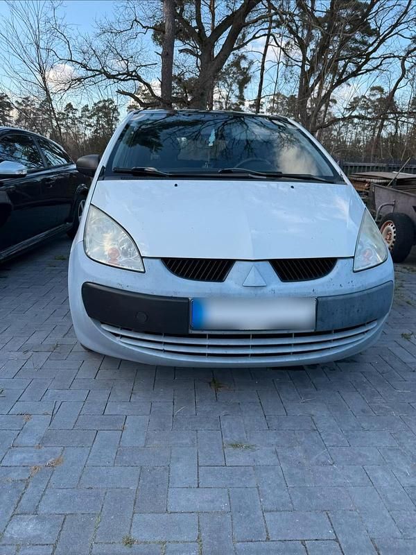 Second-hand Mitsubishi Colt 75 CP (55 kW) 2007 Alb Hatchback