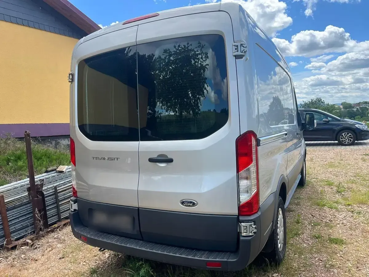 Gebraucht Ford Transit 125 PS (91 kW) 2015 Silber Van / Kleinbus