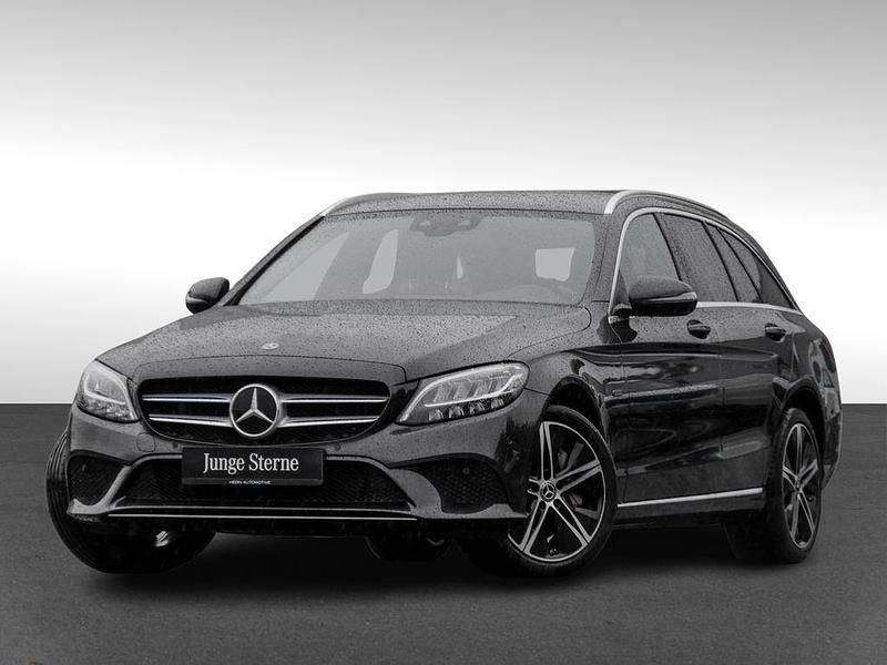 Gebraucht Mercedes C300e Avantgarde 306 PS (225 kW) 2021 Grau Limousine