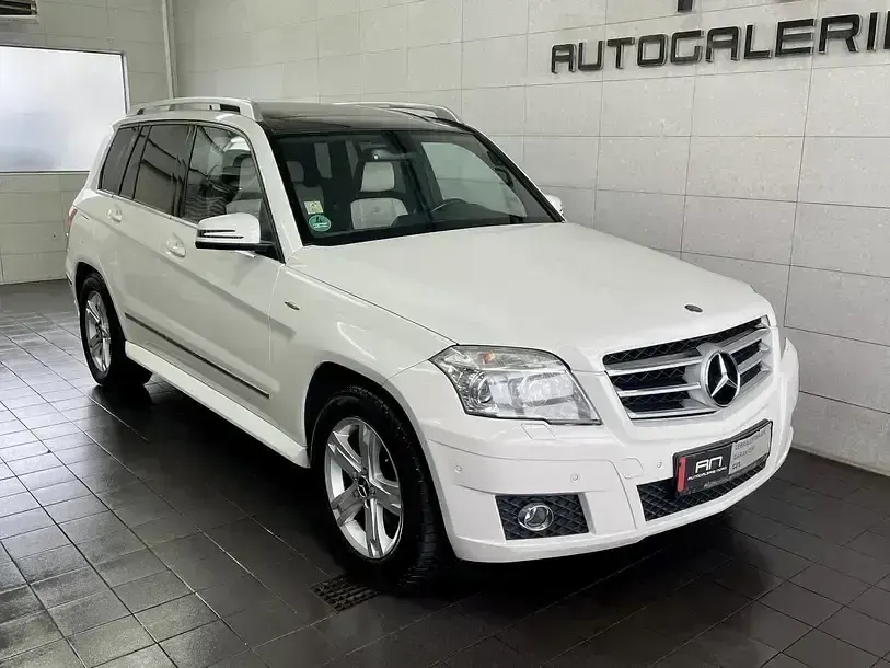 Gebraucht Mercedes GLK320 AMG Edition 1 224 PS (164 kW) 2009 Calcitweiss  unilack SUV