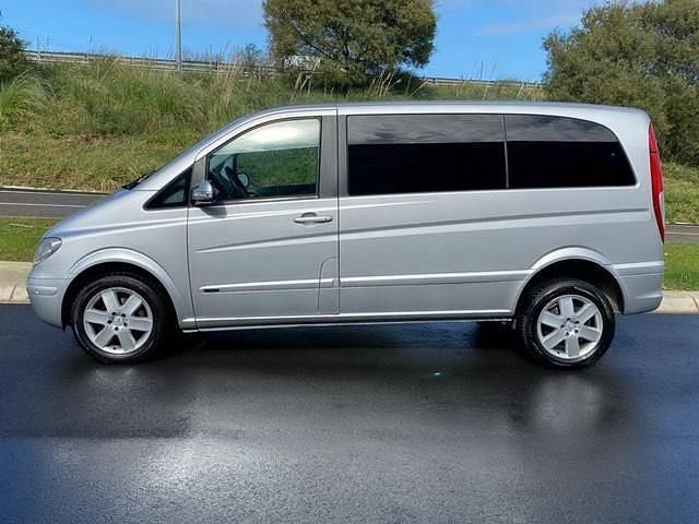 Silber Gebraucht 2005 Mercedes Viano Van / Kleinbus | 3.500 € (Superpreis) - Bild 1/4
