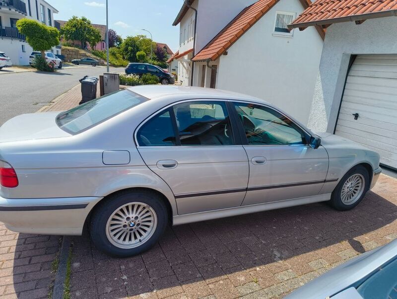 Gebraucht BMW 520 150 PS (110 kW) 1998 Grau Limousine