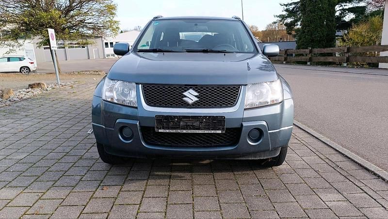 Grau Gebraucht 2008 Suzuki Grand Vitara SUV | 1.999 € (Guter Preis) - Bild 1/4