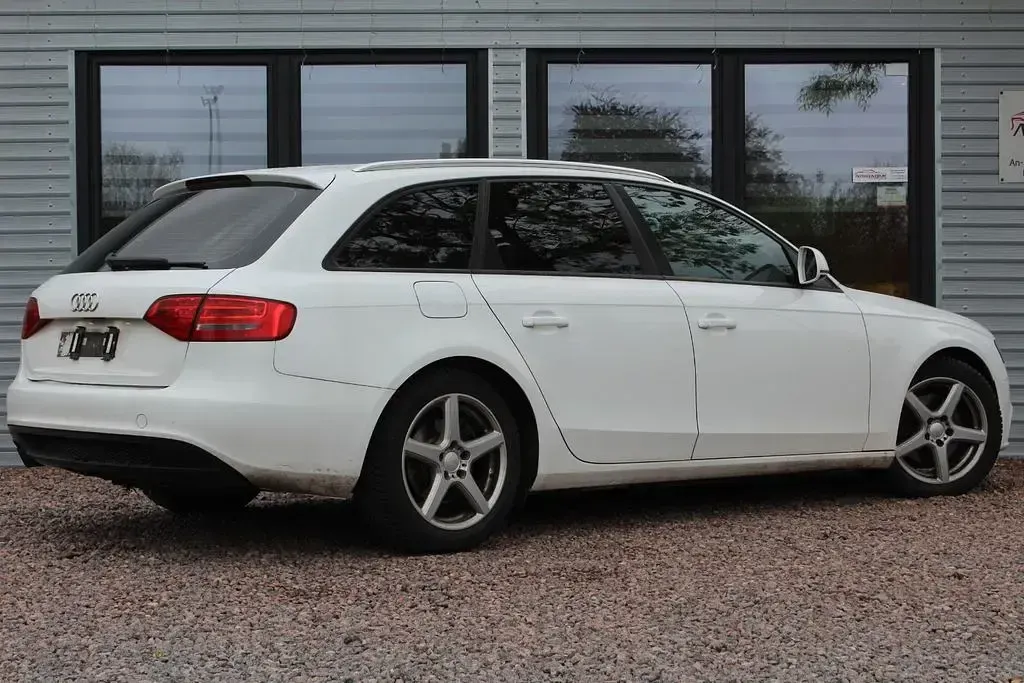Gebraucht Audi A4 Ambition 160 PS (117 kW) 2008 Weiß Kombi