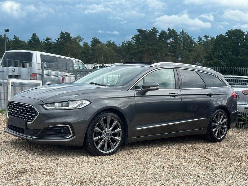 Gebraucht Ford Mondeo Vignale 150 PS (110 kW) 2020 Grau Kombi