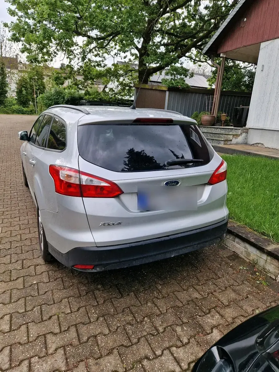 Second-hand Ford Focus 115 CP (84 kW) 2011 Argintiu Break